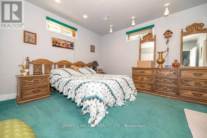 224 Thomas Street — photo 32 of 40