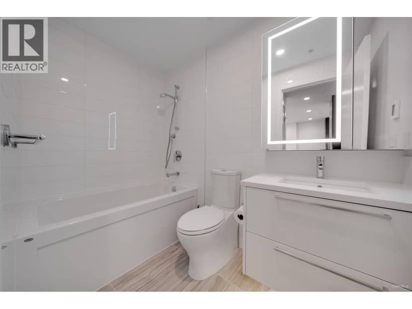 606 6398 SILVER AVENUE, Burnaby, photo 4