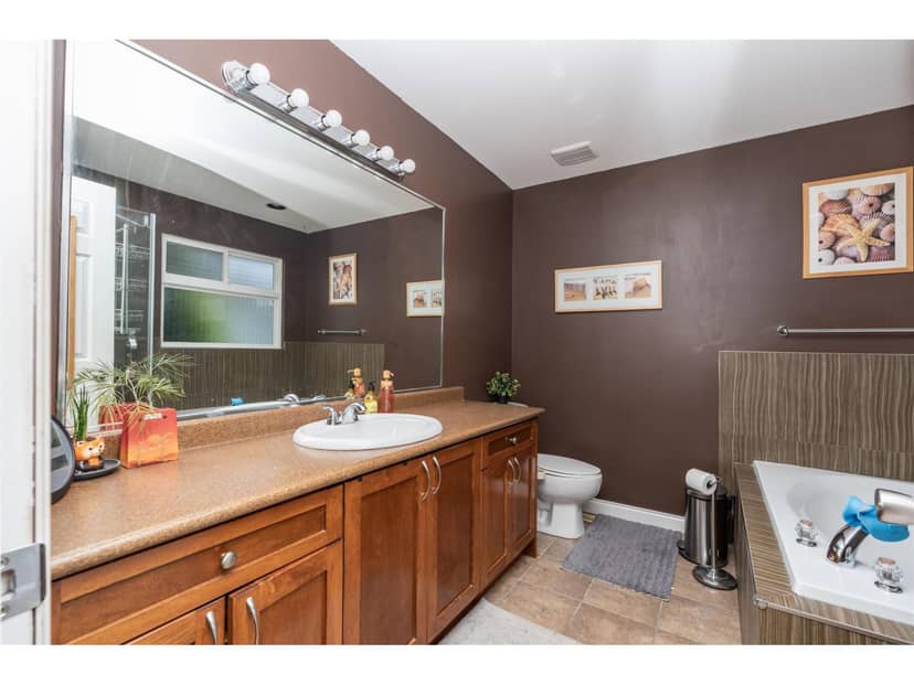 8364 HARRIS STREET, Mission, photo 7