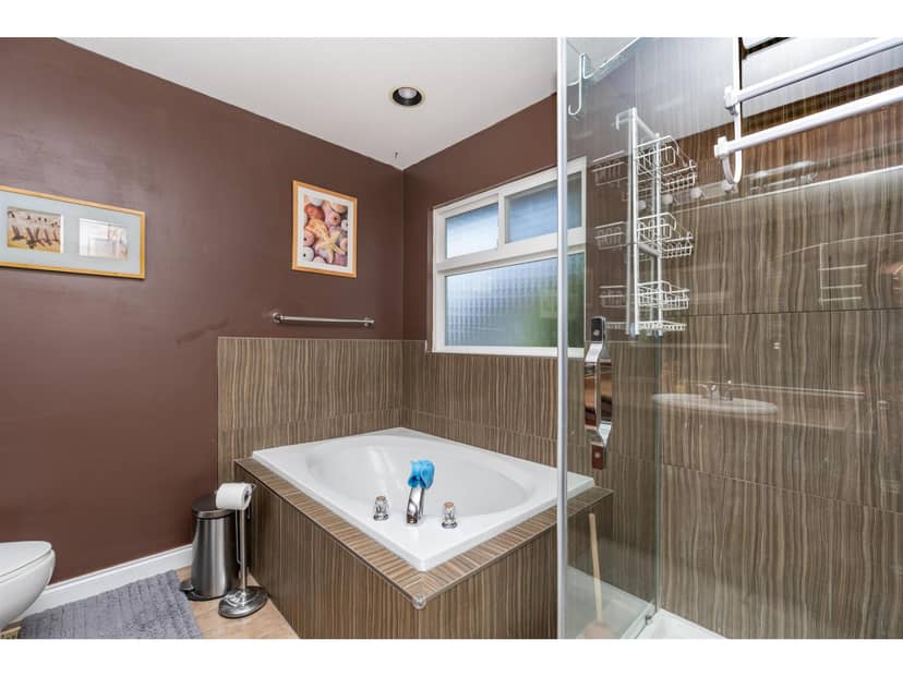 8364 HARRIS STREET, Mission, photo 8