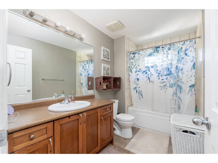 8364 HARRIS STREET, Mission, photo 4