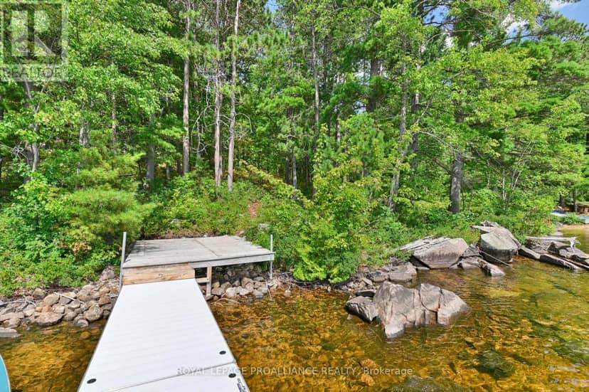 1780 Mazinaw Lake — photo 32 of 40