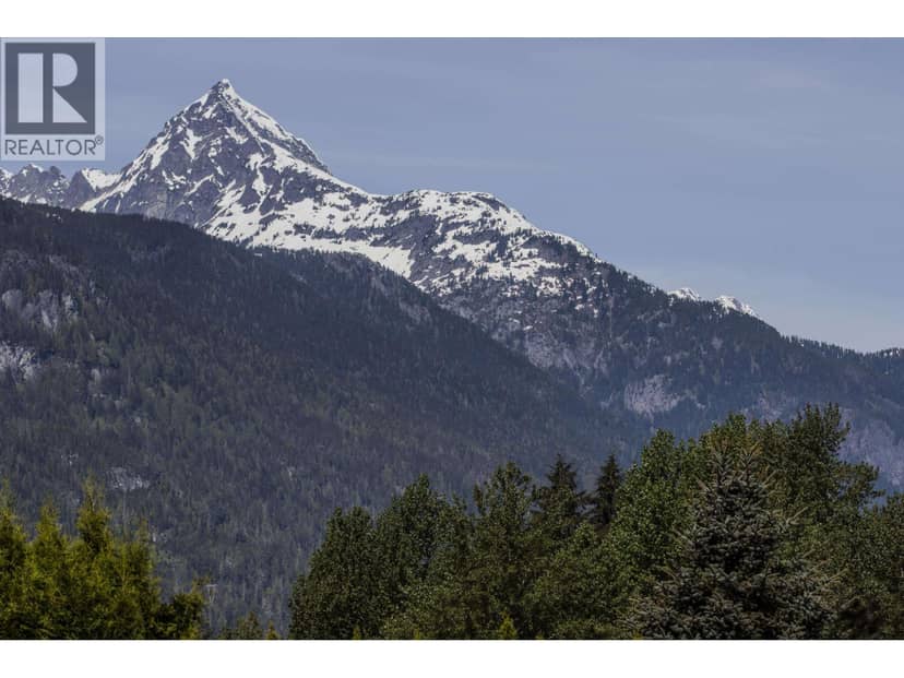 1018 Pia Road, Squamish, photo 3