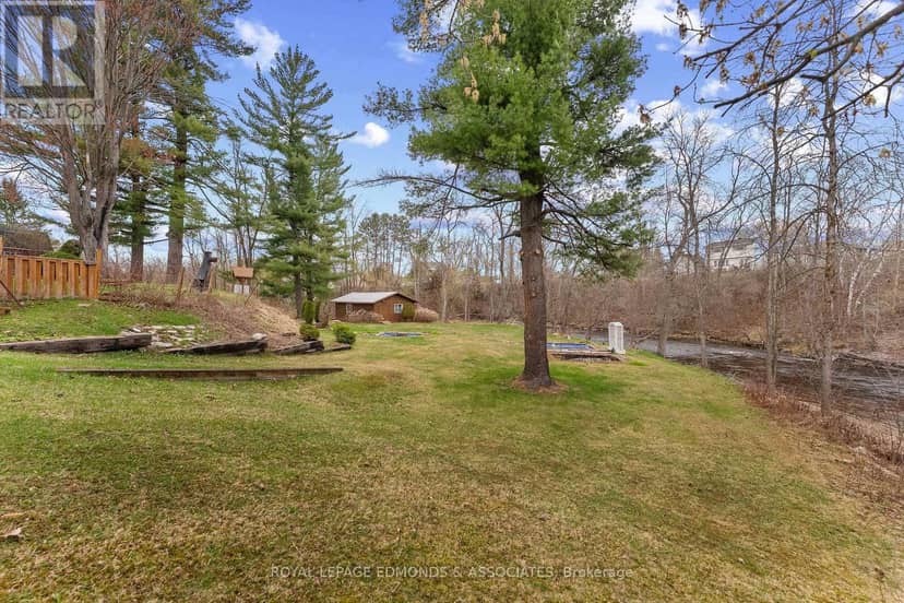499 Boundary Road E — photo 8 of 40