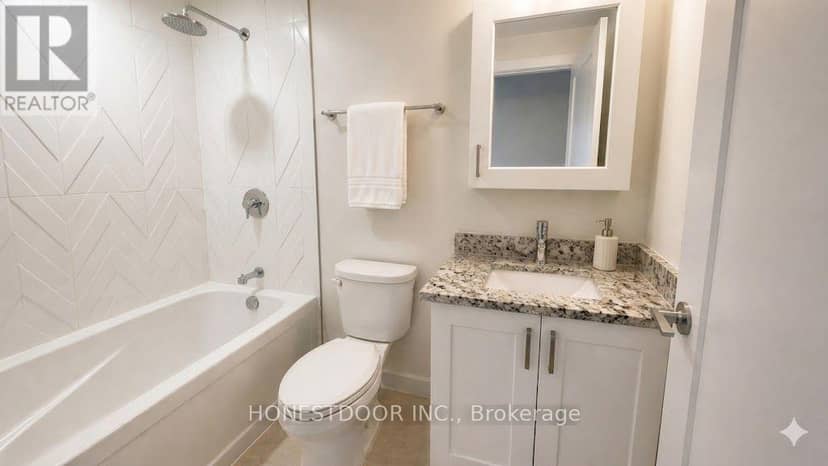 1704 - 805 Carling Avenue — photo 13 of 18