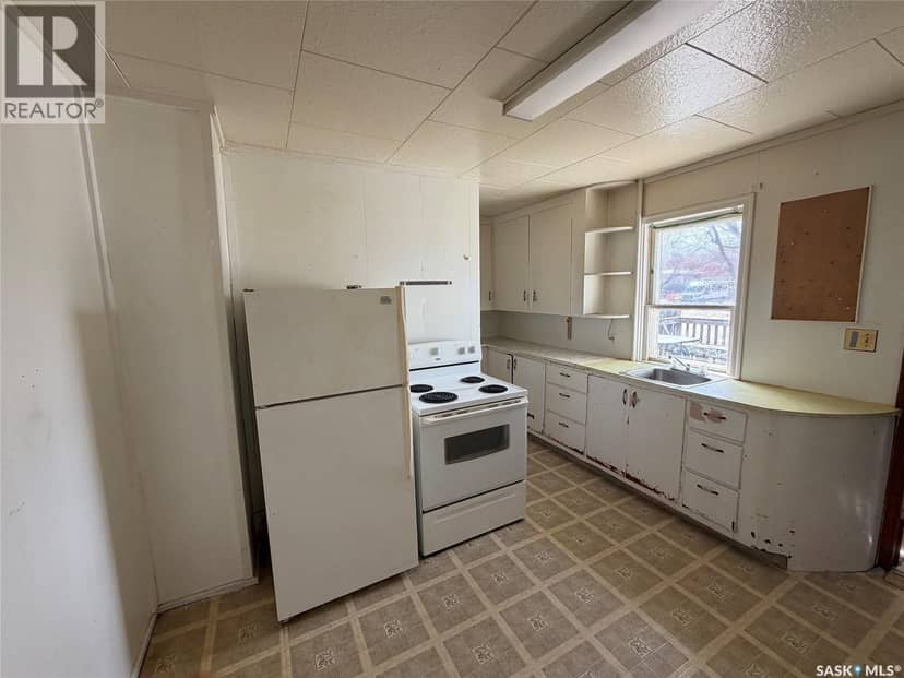 639 Albert STREET — photo 12 of 14