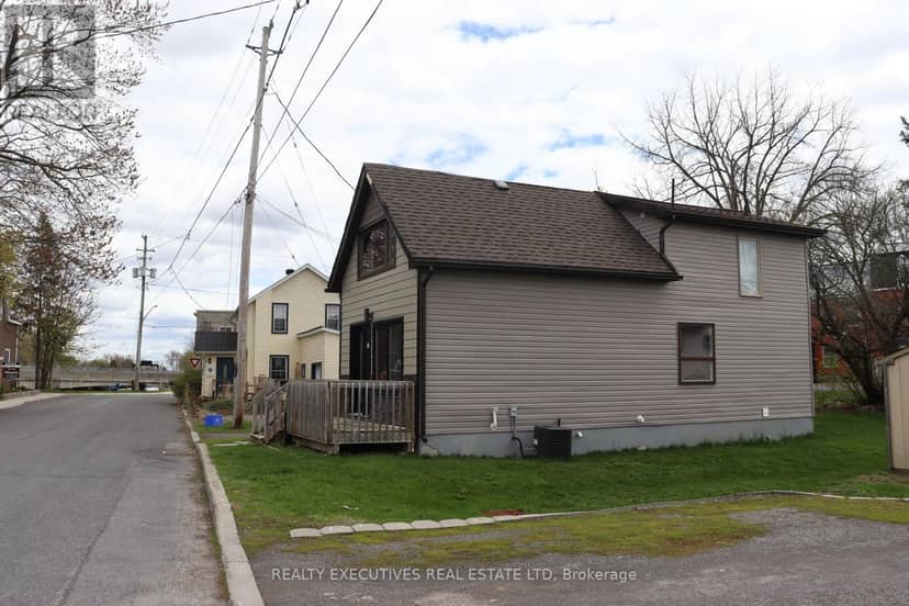 18 Mill Street — photo 22 of 24