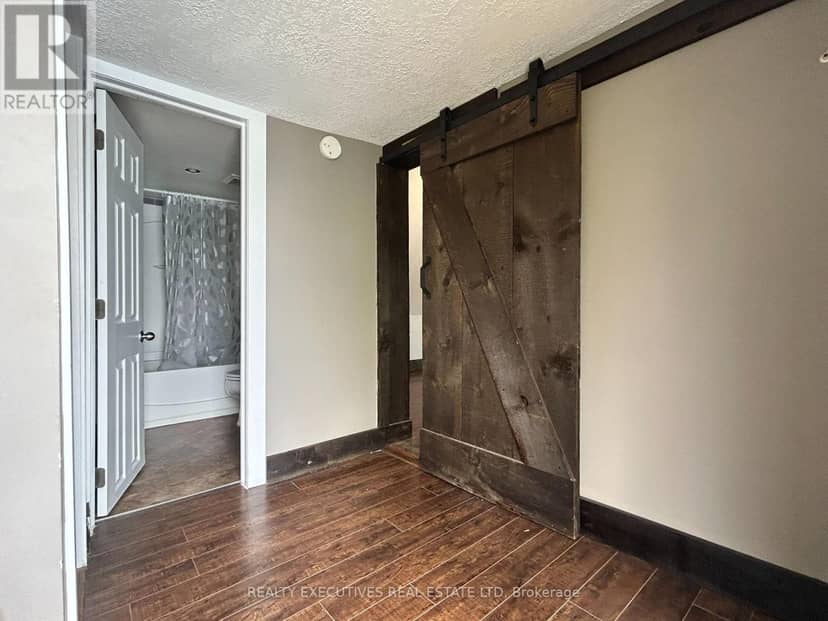 18 Mill Street — photo 17 of 24