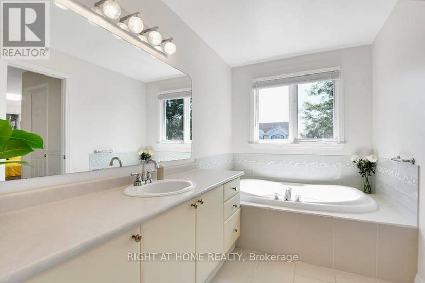 33 Spur Avenue — photo 12 of 20