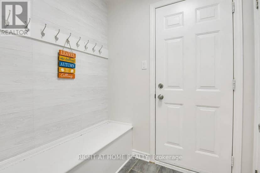 33 Spur Avenue — photo 8 of 20