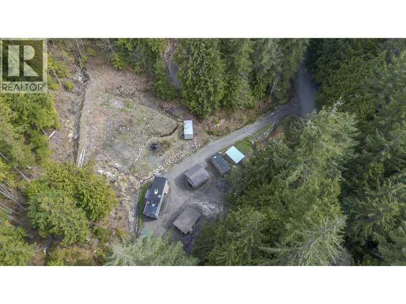 6061 GARIBALDI PARK ROAD, Squamish, photo 5
