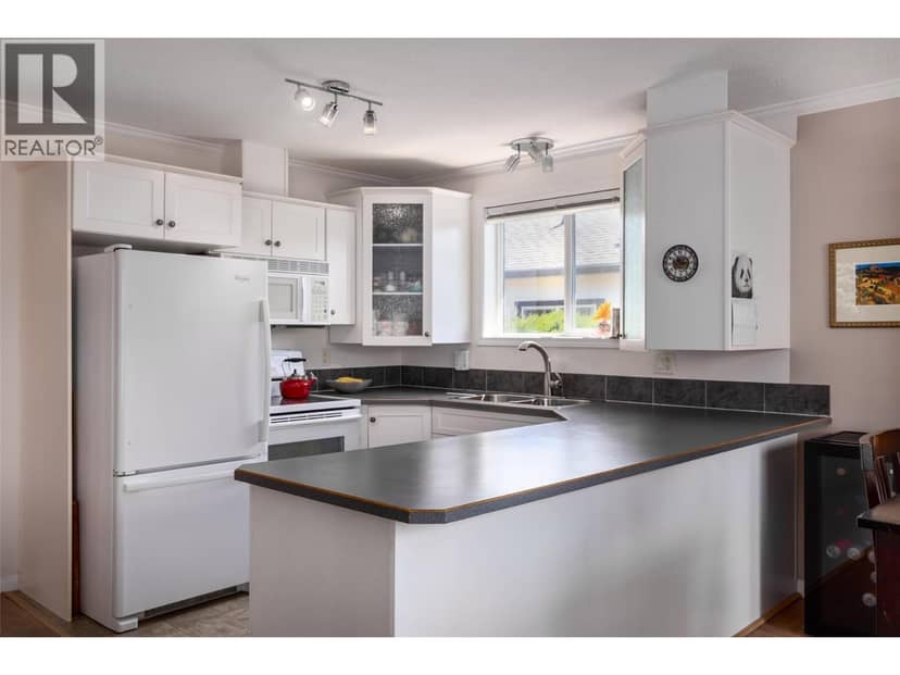 2195 Mimosa Drive, West Kelowna, photo 8