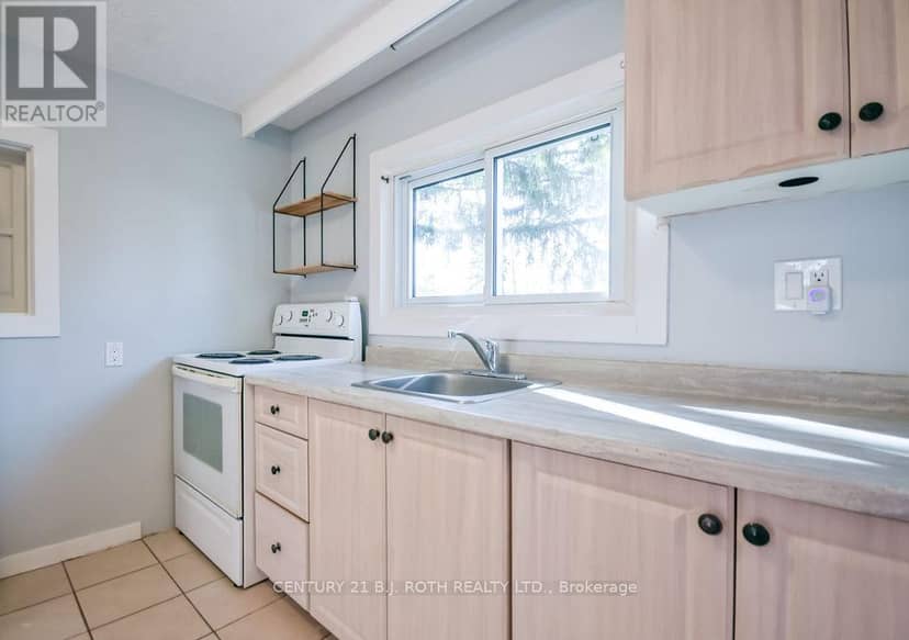 174 Barrie Road — photo 20 of 40