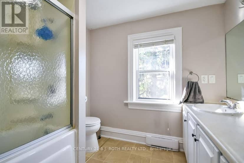 174 Barrie Road — photo 38 of 40