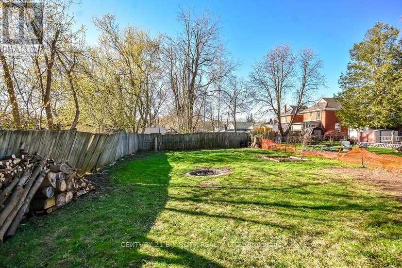174 Barrie Road — photo 4 of 40