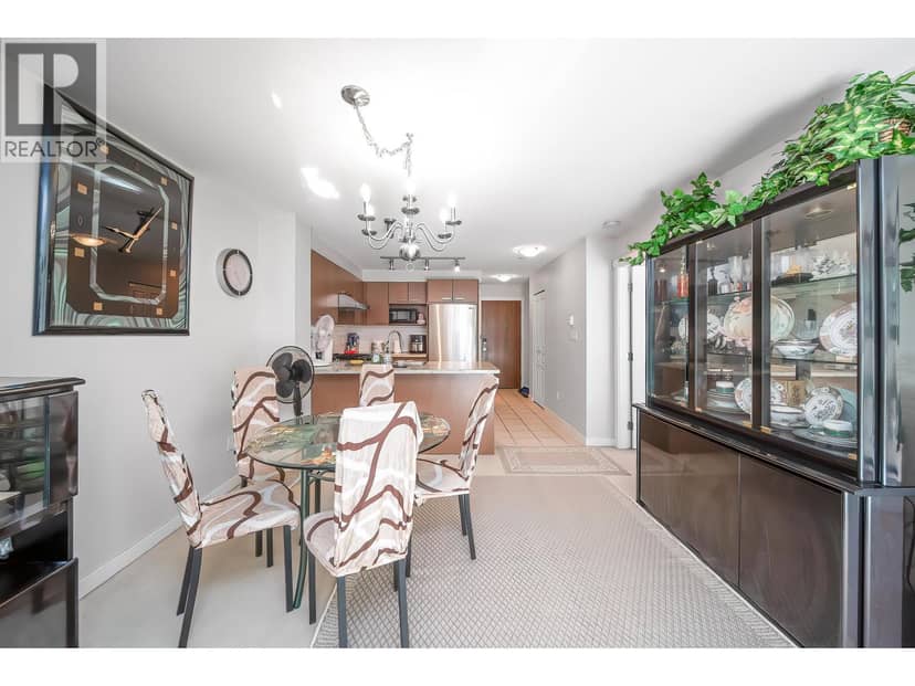 331 9500 ODLIN ROAD, Richmond, photo 6