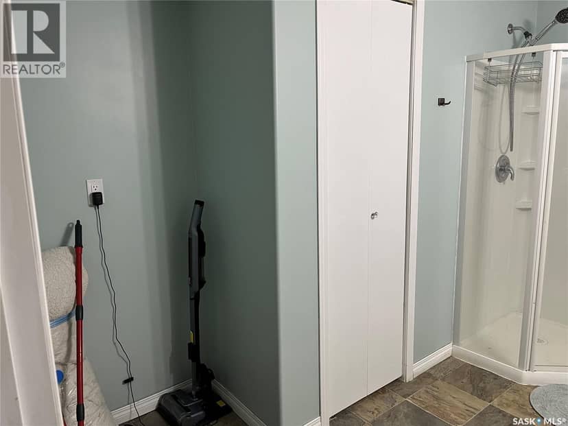 112 Edward STREET — photo 26 of 28