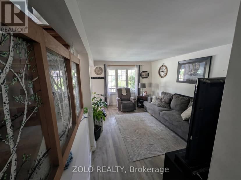 369 Athol Street E, Oshawa, photo 3