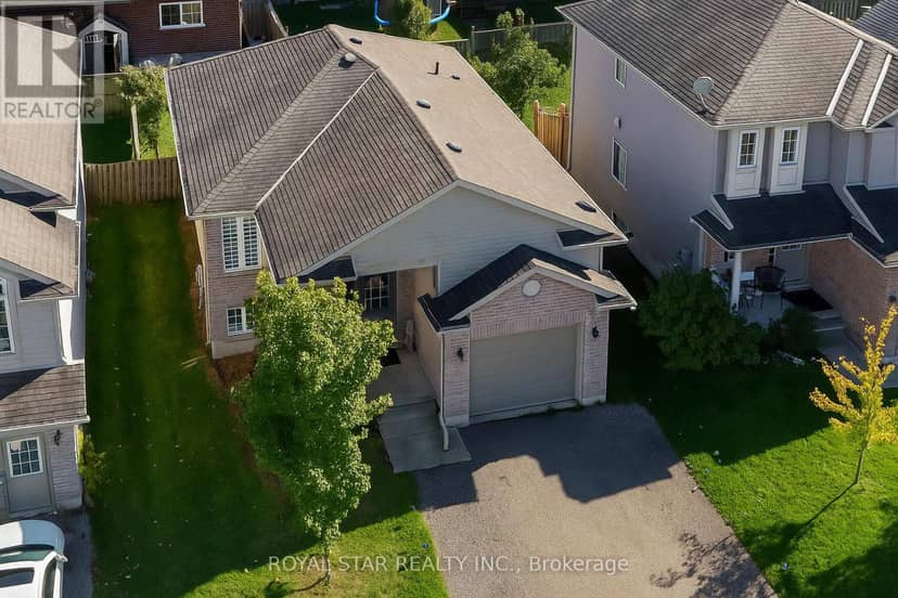 3 Kerr Crescent — photo 1 of 40
