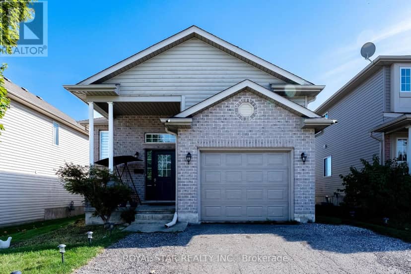 3 Kerr Crescent — photo 5 of 40
