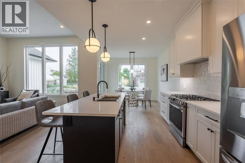 103 Sutherland Drive — photo 10 of 39