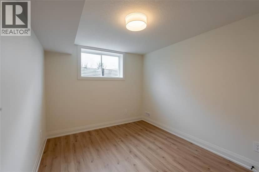 103 Sutherland Drive — photo 33 of 39