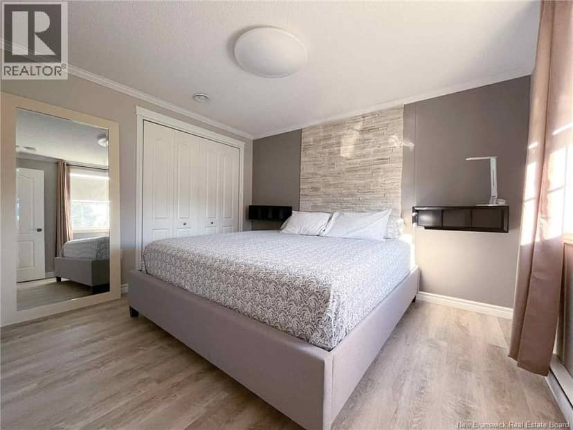 2368 Acadie Road — photo 10 of 11