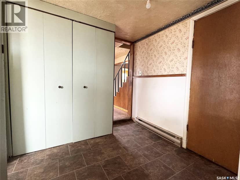 107 & 109 Otter STREET, Cut Knife, photo 4