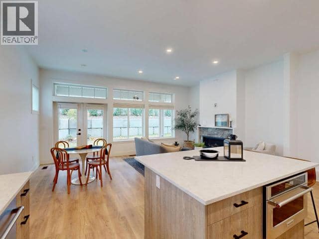 4076 SATURNA AVE, Powell River, photo 7
