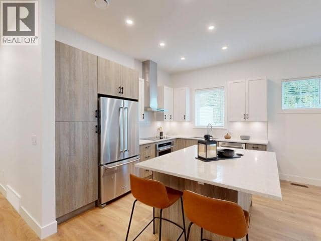 4076 SATURNA AVE, Powell River, photo 8