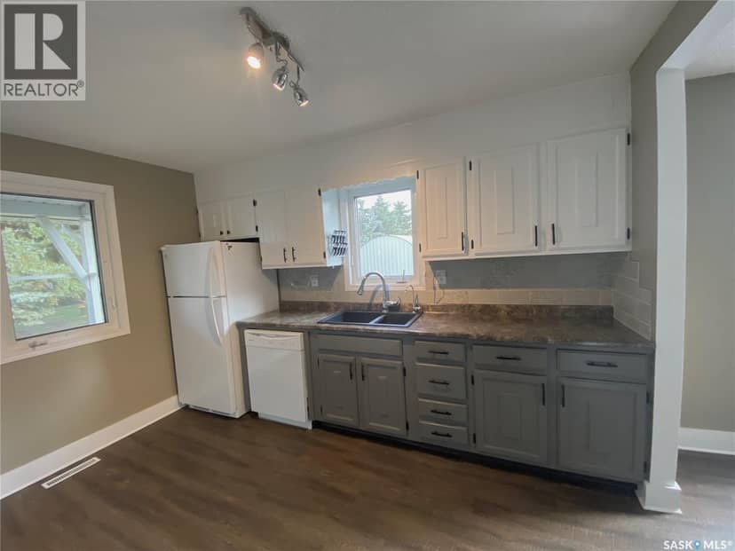 325 Grout STREET — photo 12 of 32