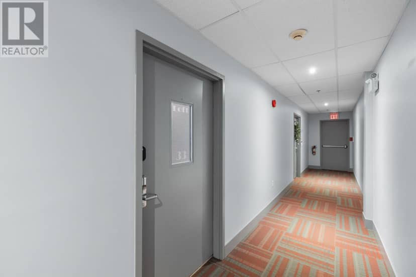 33-252 Prince Street — photo 6 of 40