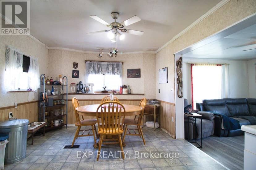252 Queen Street, Chatham-Kent, photo 6