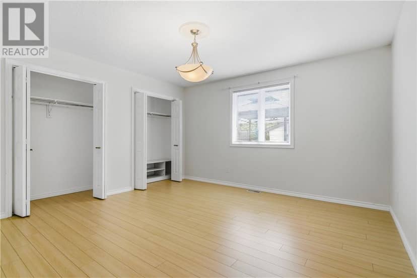 61 Crater Crescent — photo 15 of 40
