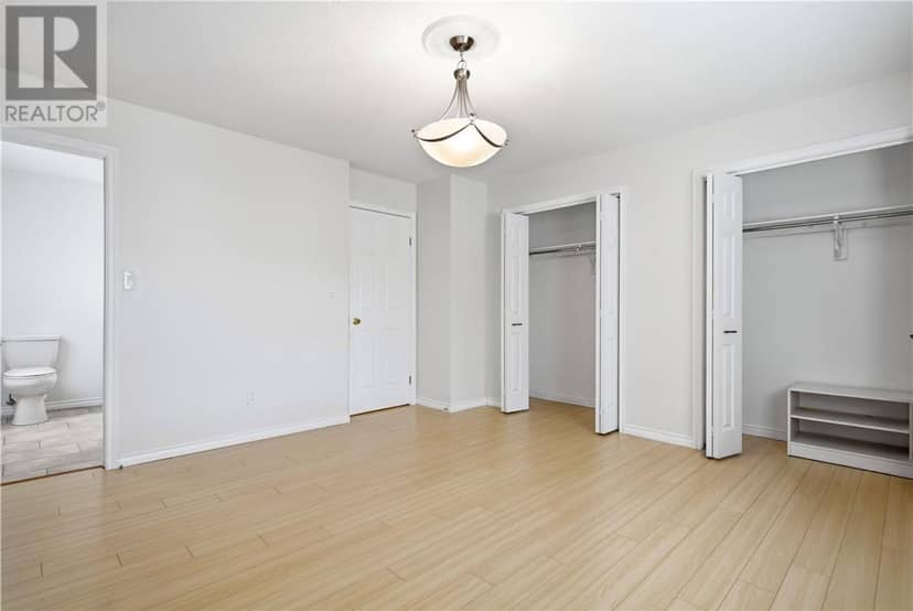 61 Crater Crescent — photo 16 of 40