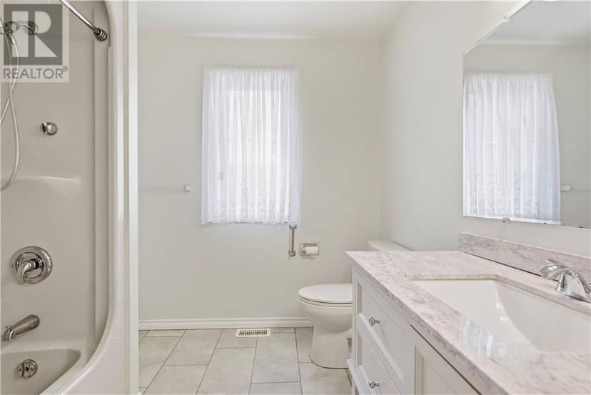61 Crater Crescent — photo 19 of 40