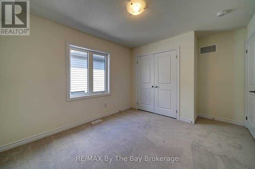 61 Rosanne Circle — photo 24 of 26