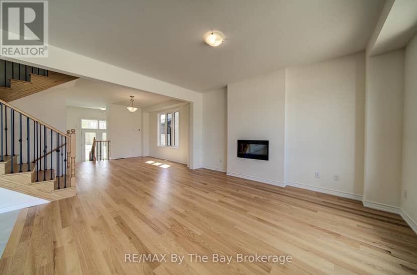 61 Rosanne Circle — photo 8 of 26