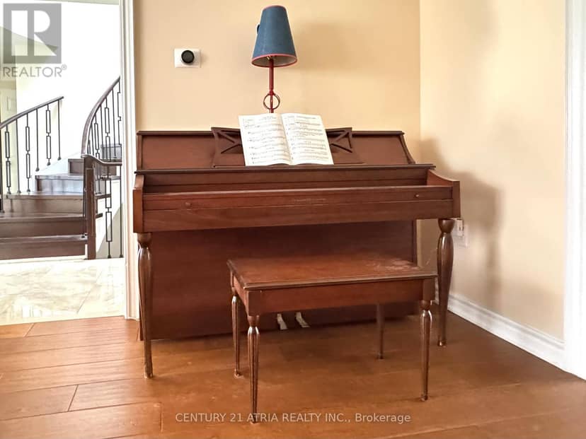 15 Timpson Drive — photo 6 of 40