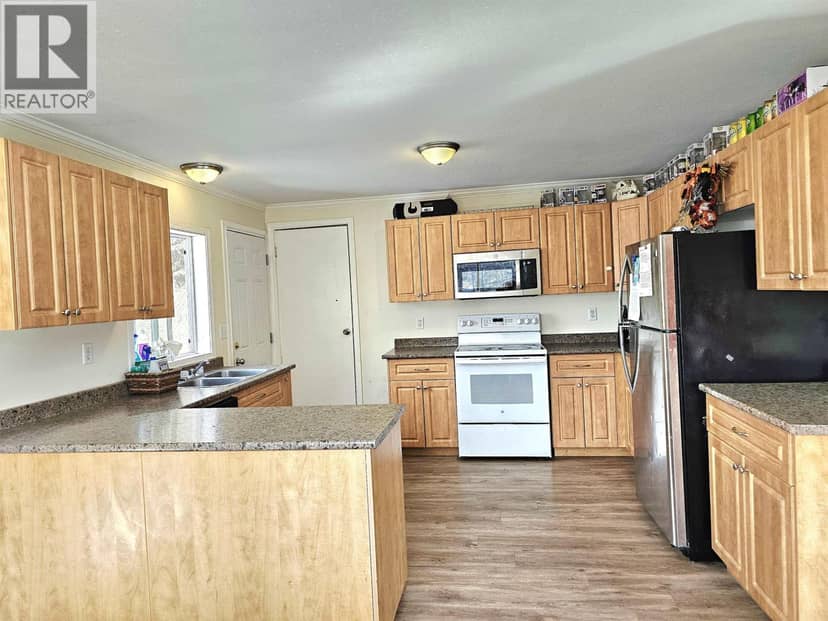 131 6TH AVENUE, Burns Lake, photo 8