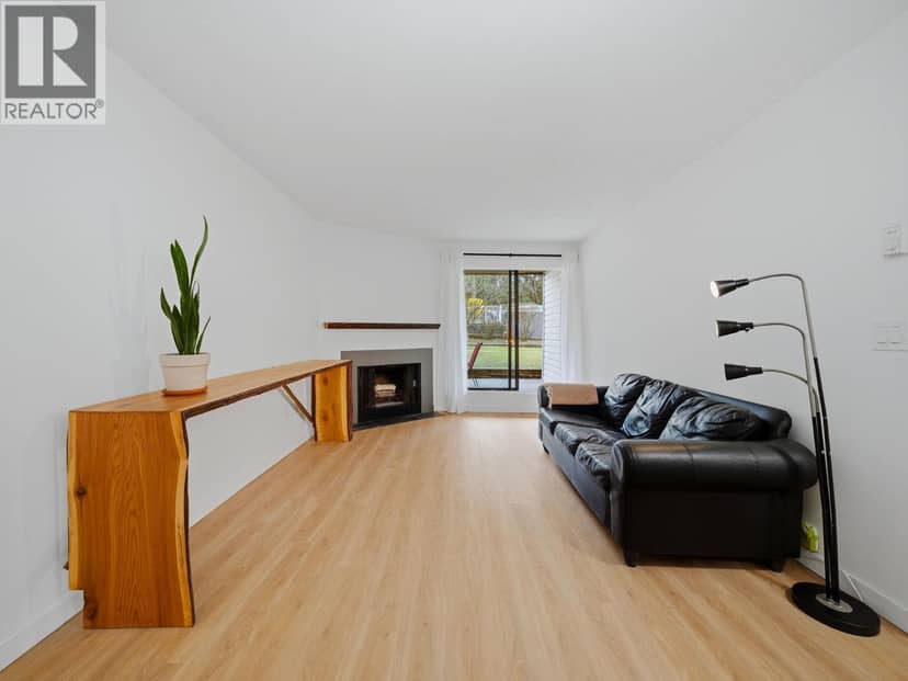 108 615 NORTH ROAD, Coquitlam