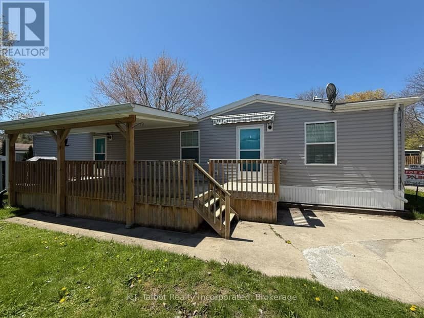 13 Sutton Drive — photo 18 of 20