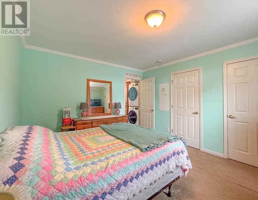 13 Sutton Drive — photo 15 of 20