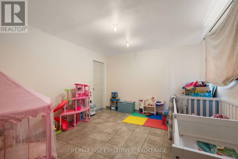 353 Charles Street — photo 39 of 40