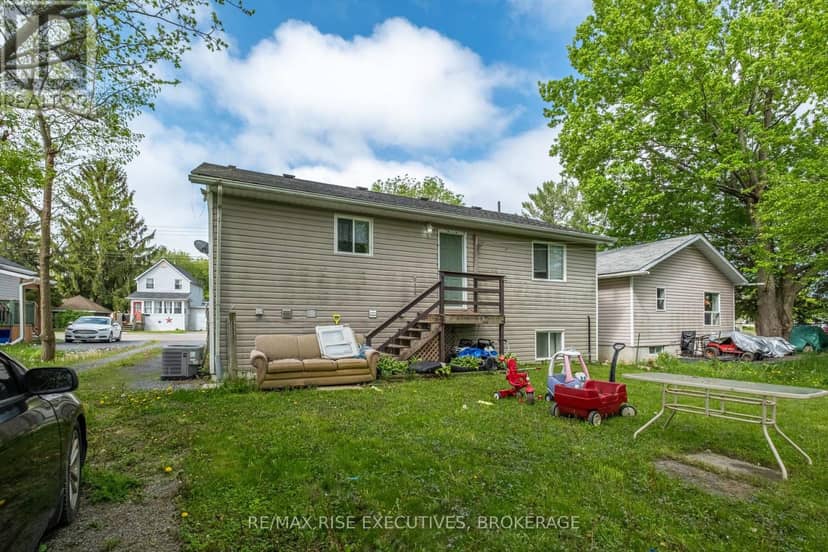 353 Charles Street — photo 4 of 40