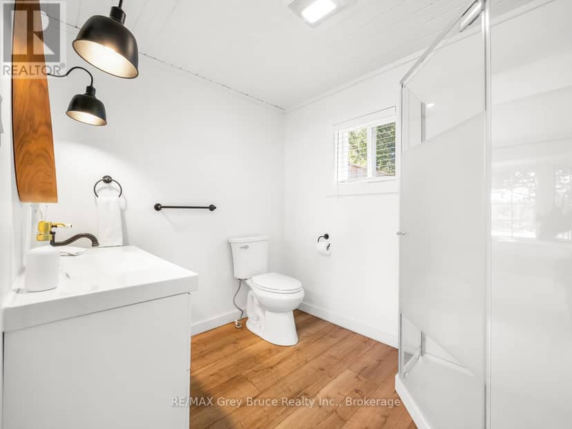 59 Simpson Avenue — photo 24 of 40