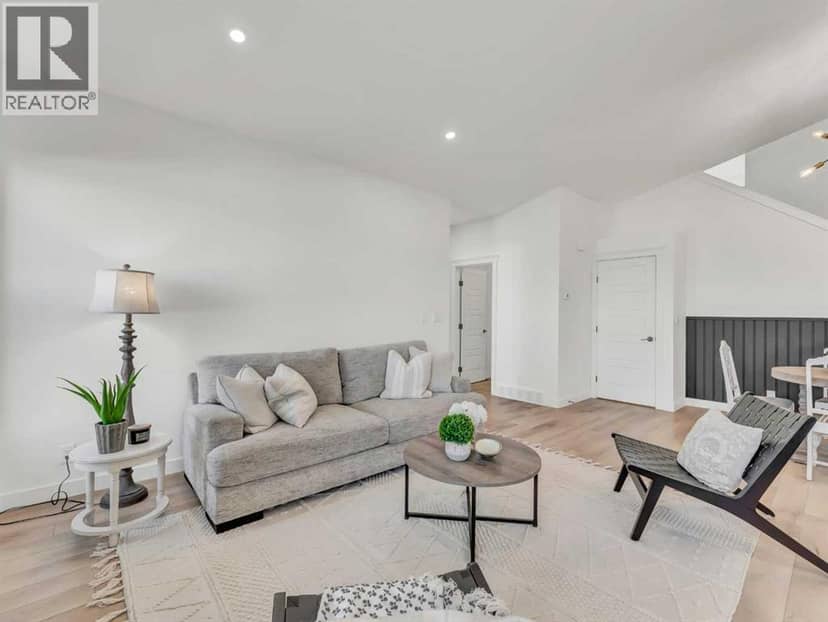 32 Somerside Way SE — photo 18 of 40