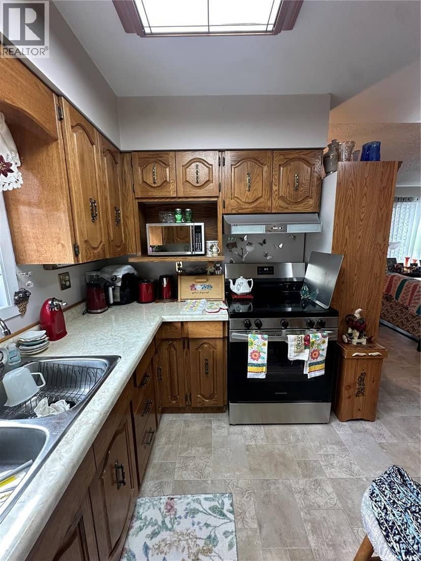 32 4th STREET SE, Preeceville, photo 7