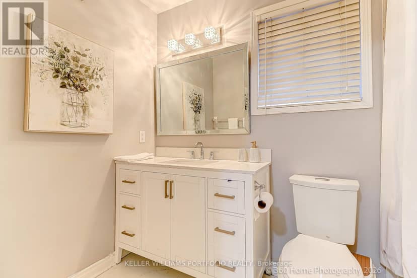 45 Olympia Crescent — photo 15 of 25