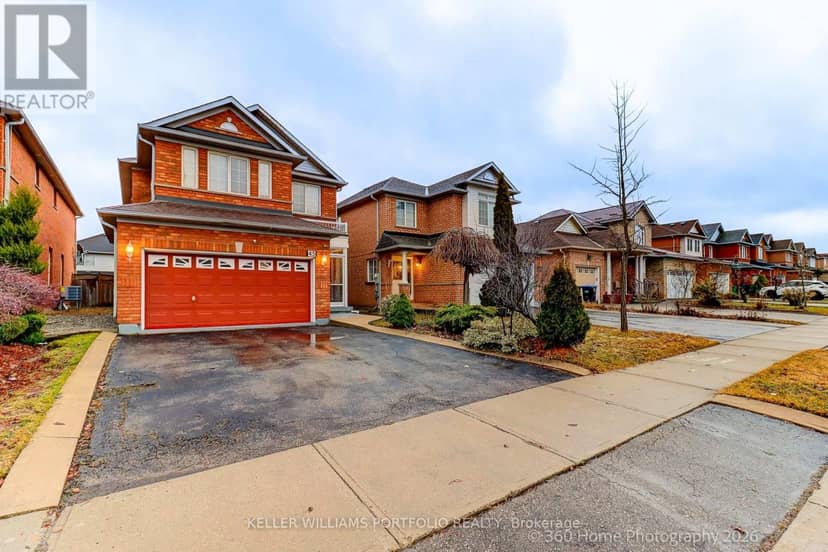 45 Olympia Crescent — photo 1 of 25